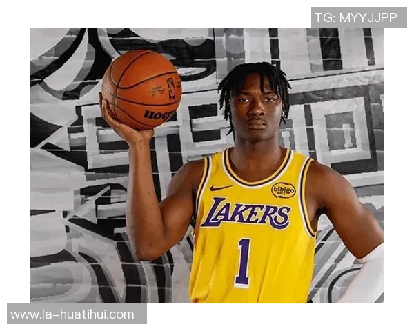 首次出战发展联盟，蒂耶罗爆发：19分4篮板3抢断展现未来之星潜力